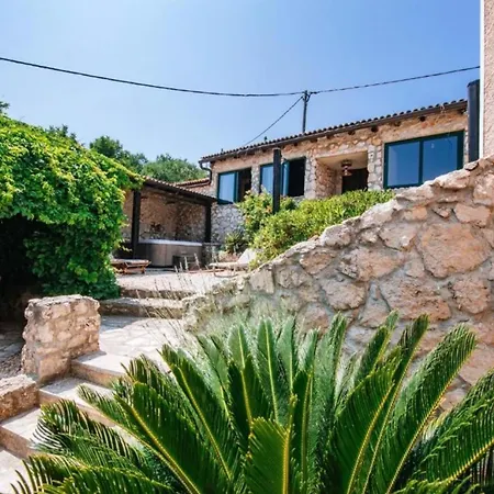 Rokov Casa vacanze