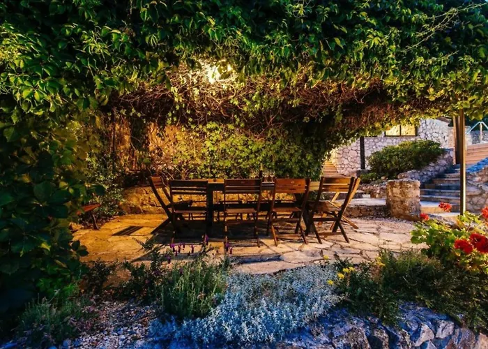 Rokov * Мали Иж