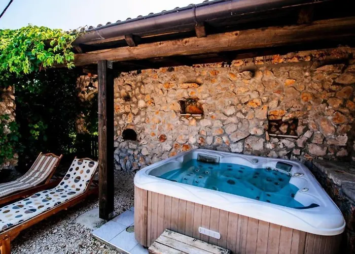 Rokov Holiday home Mali Iz