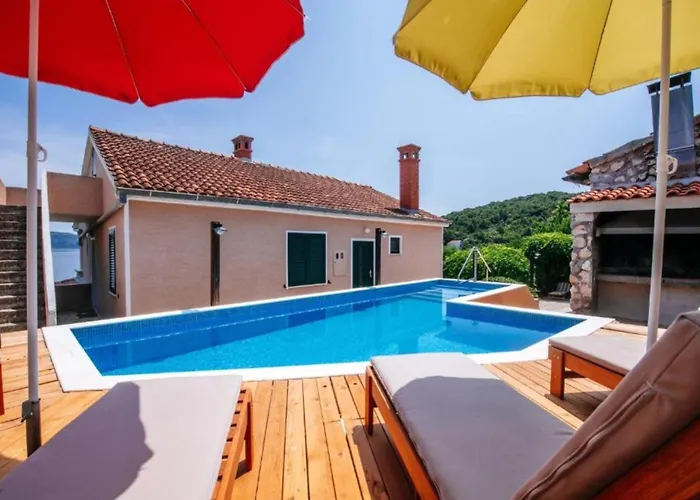 Holiday home Rokov Mali Iz